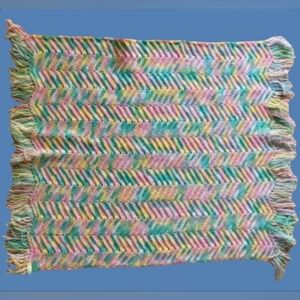 VTG HANDMADE CROCHET AFGHAN KNIT BABY BLANKET ZIG ZAG CHEVRON PASTEL 53" X 37"